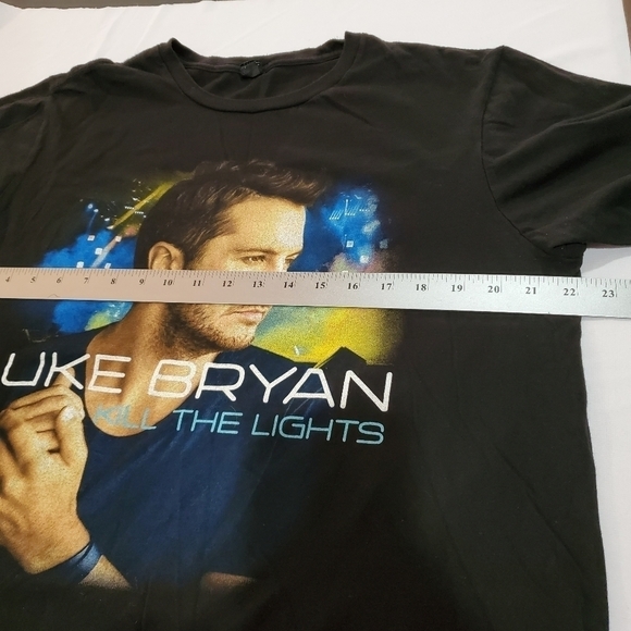 Luke Byan Kill The Lights Concert T-shirt Black with Concert Cities on Back Lg - Picture 6 of 8